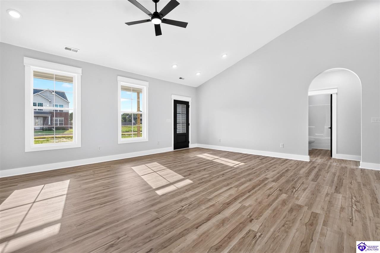 424 Lambrusco Way Property Photo 11