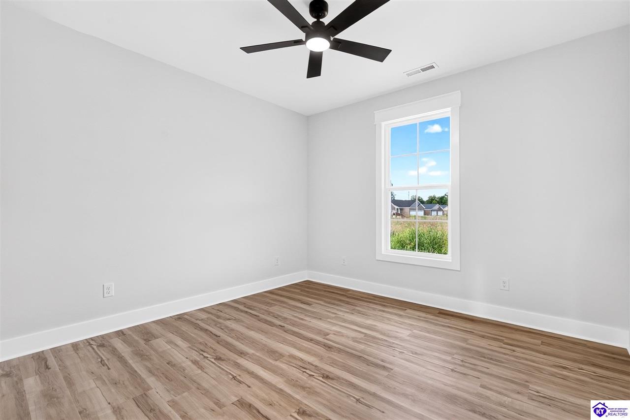 424 Lambrusco Way Property Photo 39