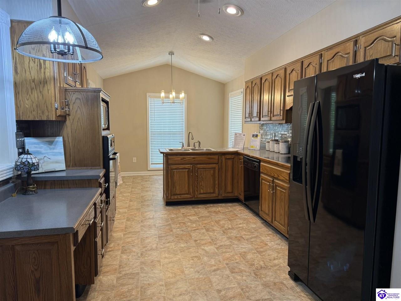 608 Birch Drive Property Photo 12