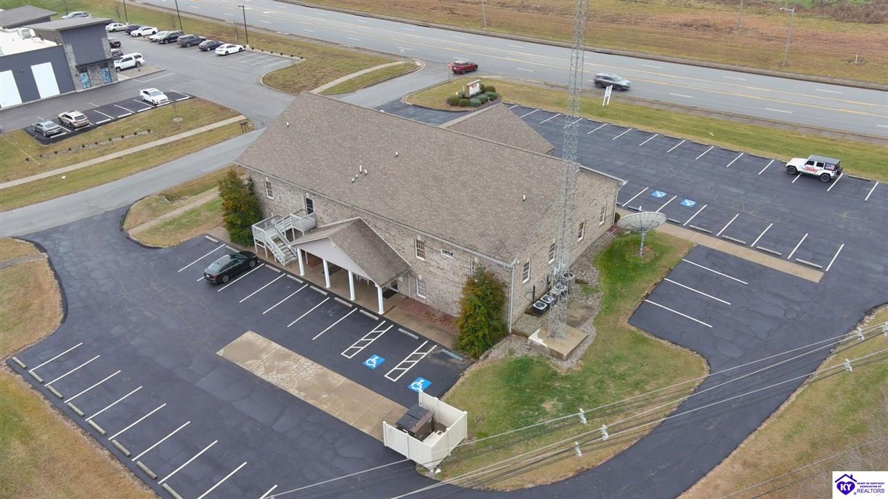 2608 Ring Road Property Photo 4