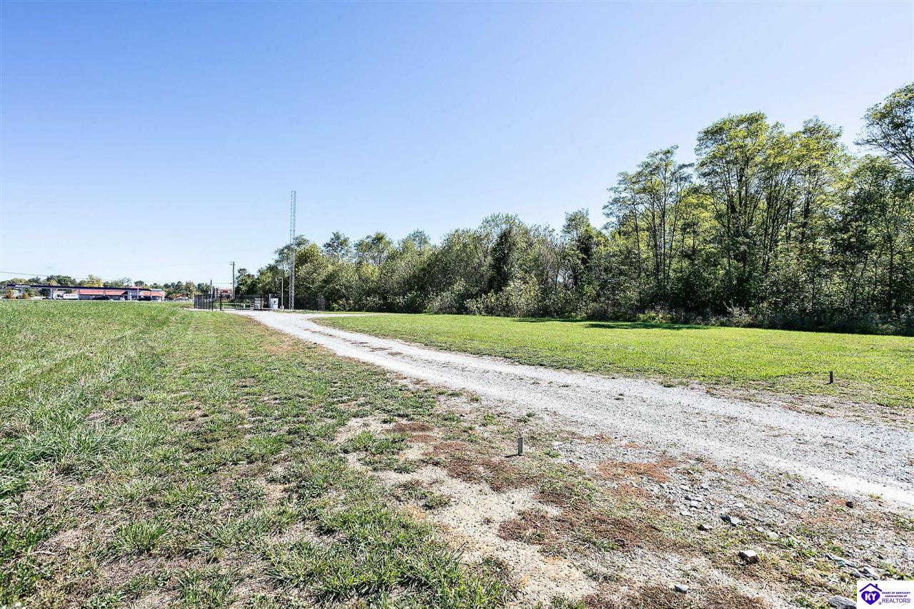 2393 S Dixie Boulevard Property Photo 3