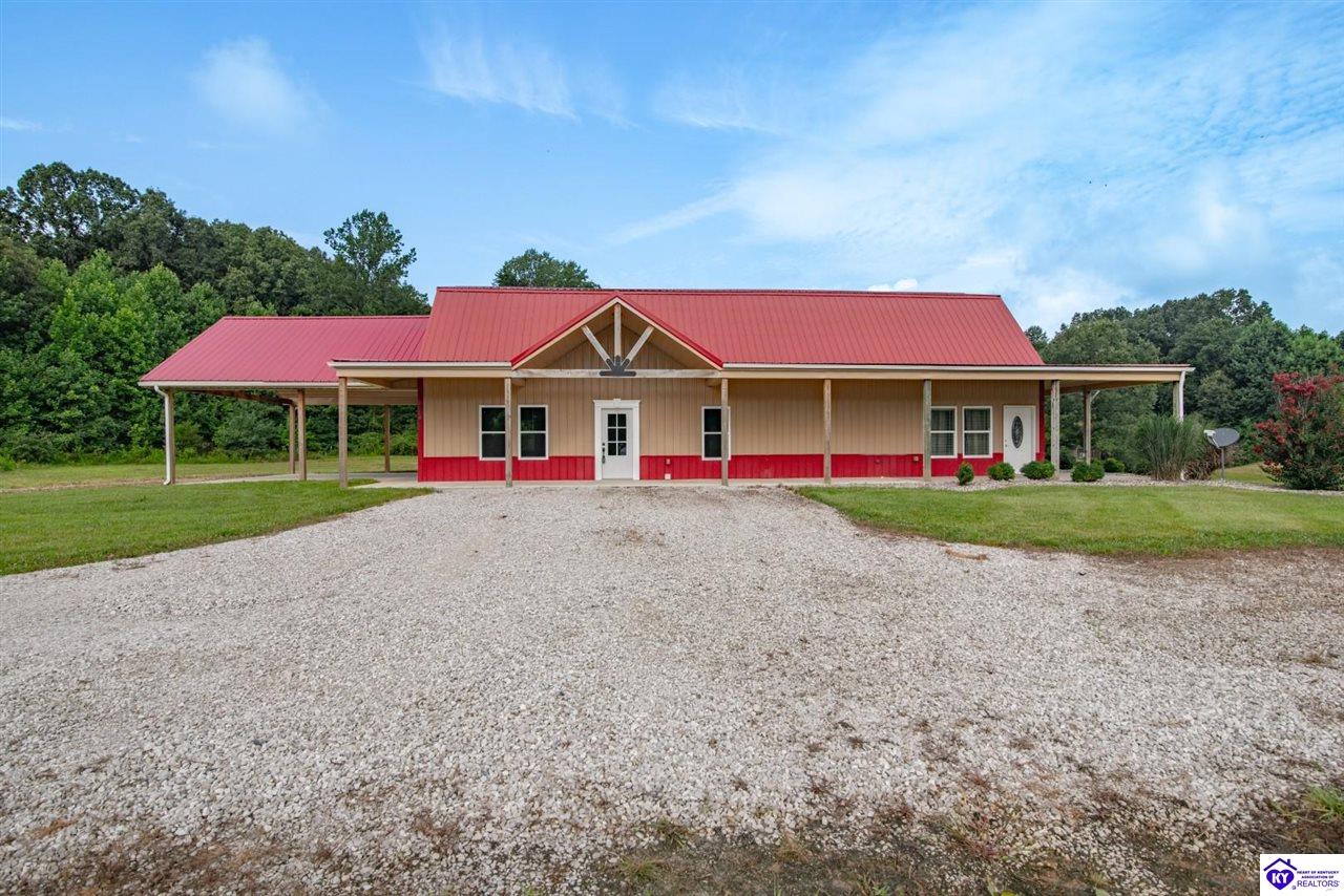 1096 Eastview Road Property Photo 2