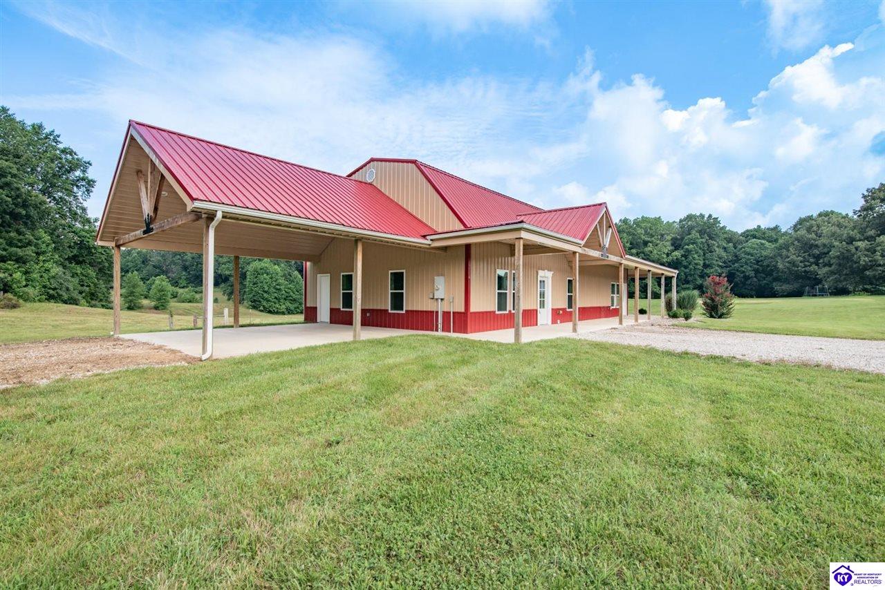 1096 Eastview Road Property Photo 3