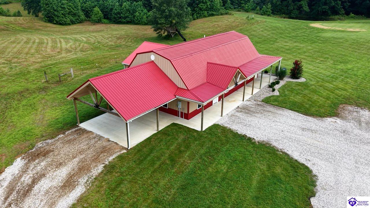 1096 Eastview Road Property Photo 5