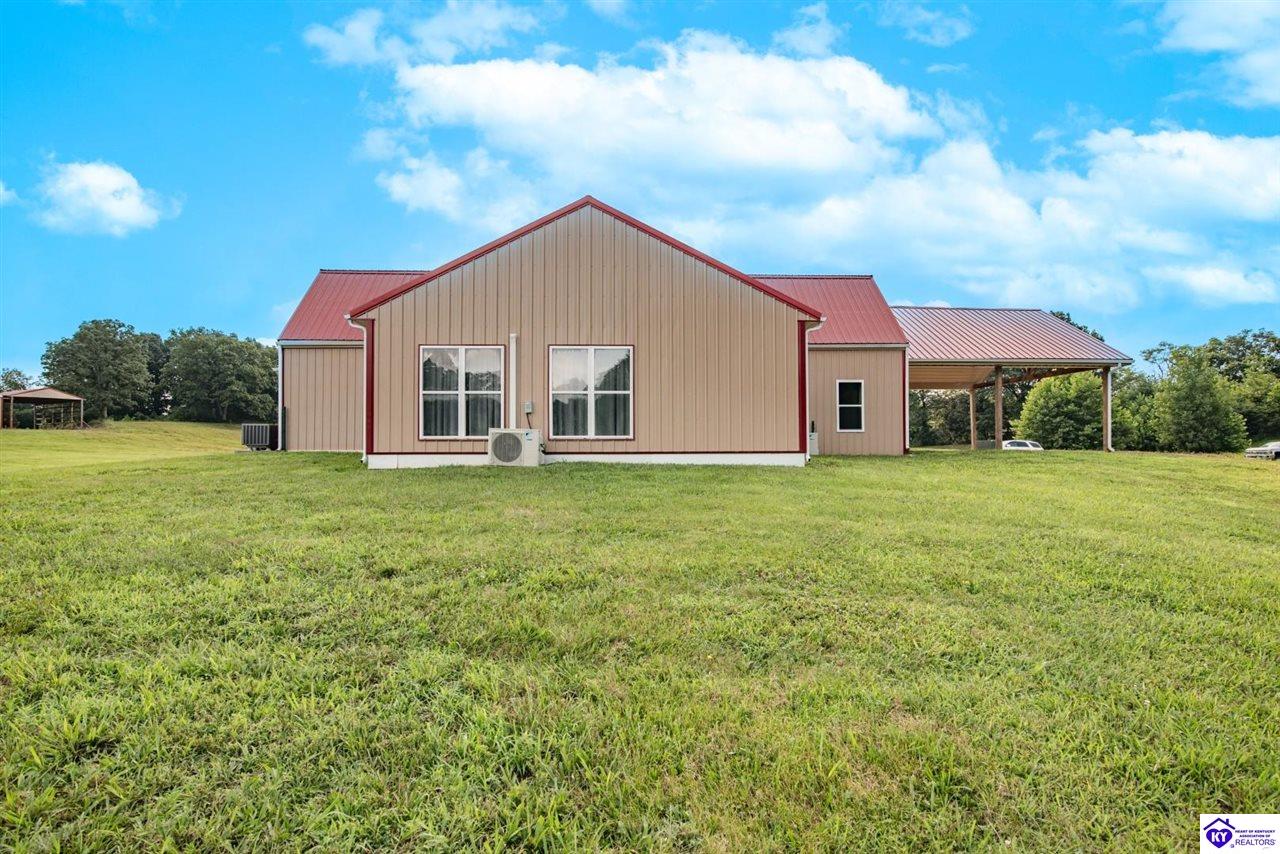1096 Eastview Road Property Photo 11