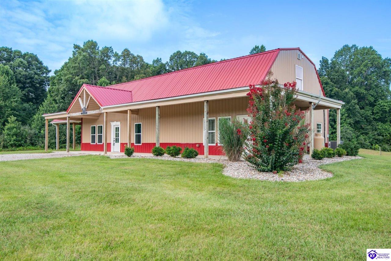 1096 Eastview Road Property Photo 13
