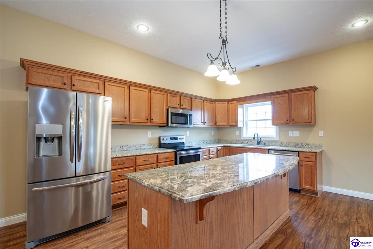 1096 Eastview Road Property Photo 25
