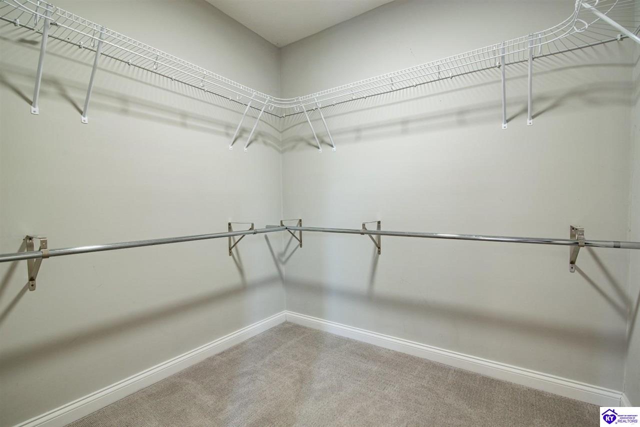 1096 Eastview Road Property Photo 36