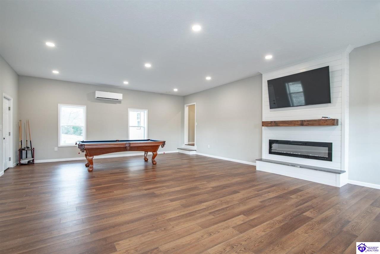 1096 Eastview Road Property Photo 46
