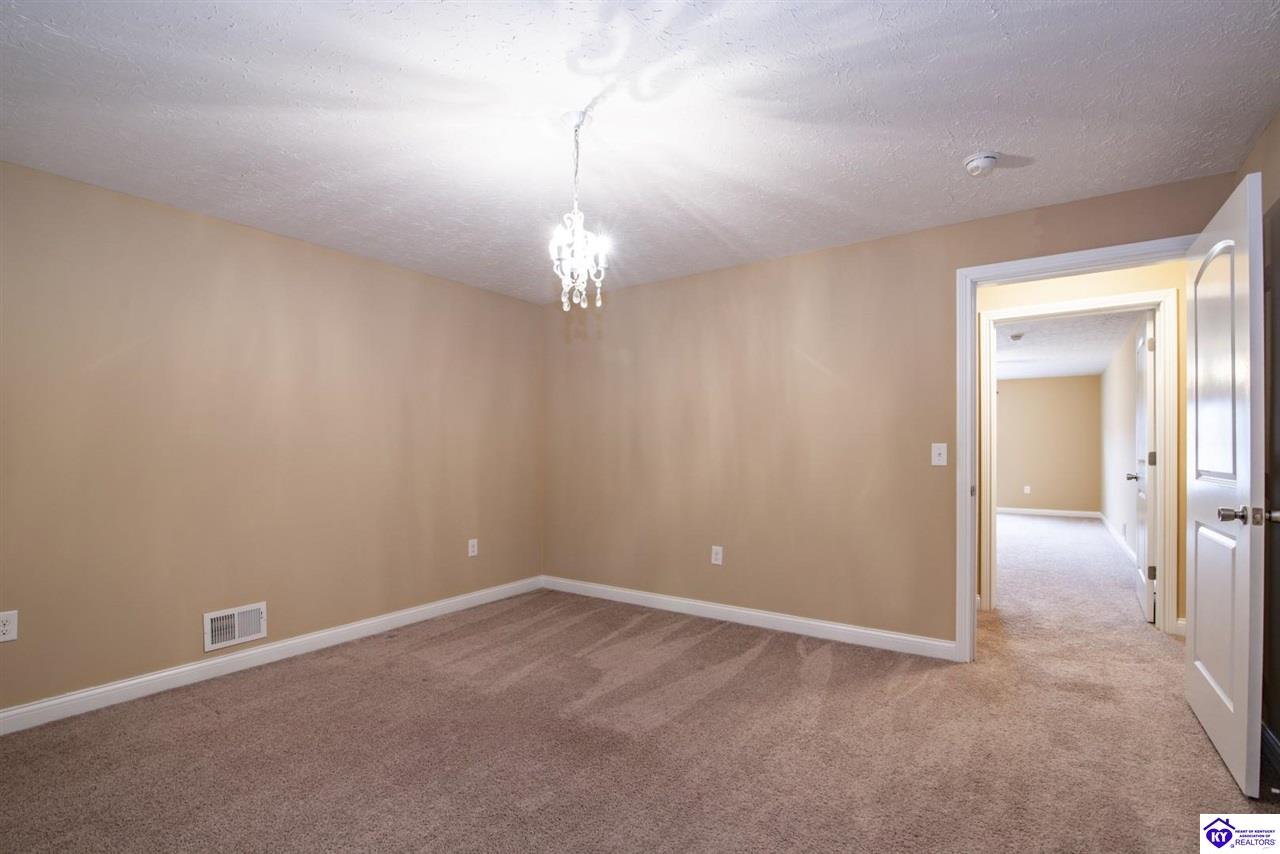 1096 Eastview Road Property Photo 51