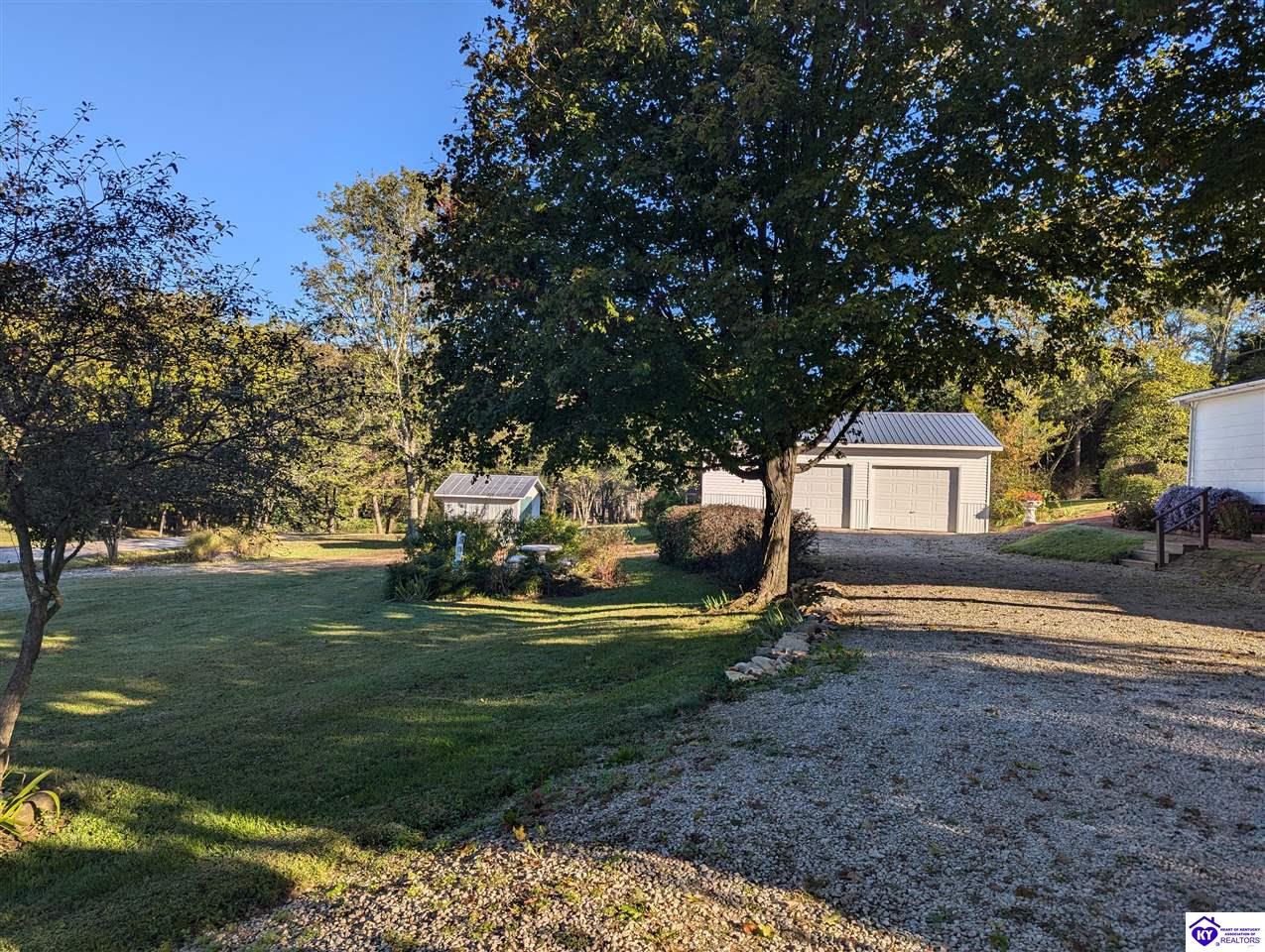 584 Grayson Street Property Photo 7