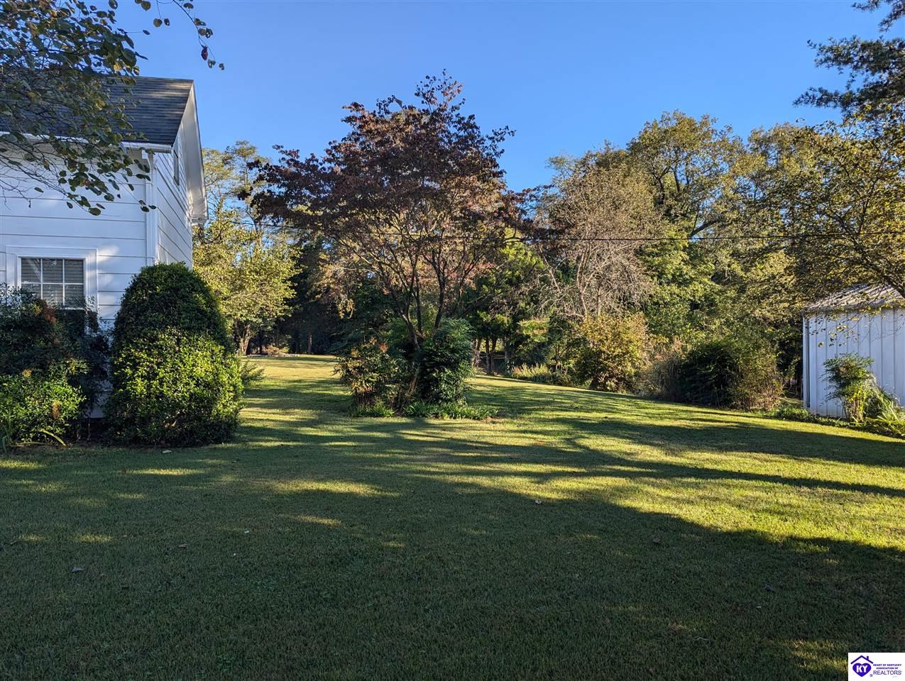 584 Grayson Street Property Photo 8