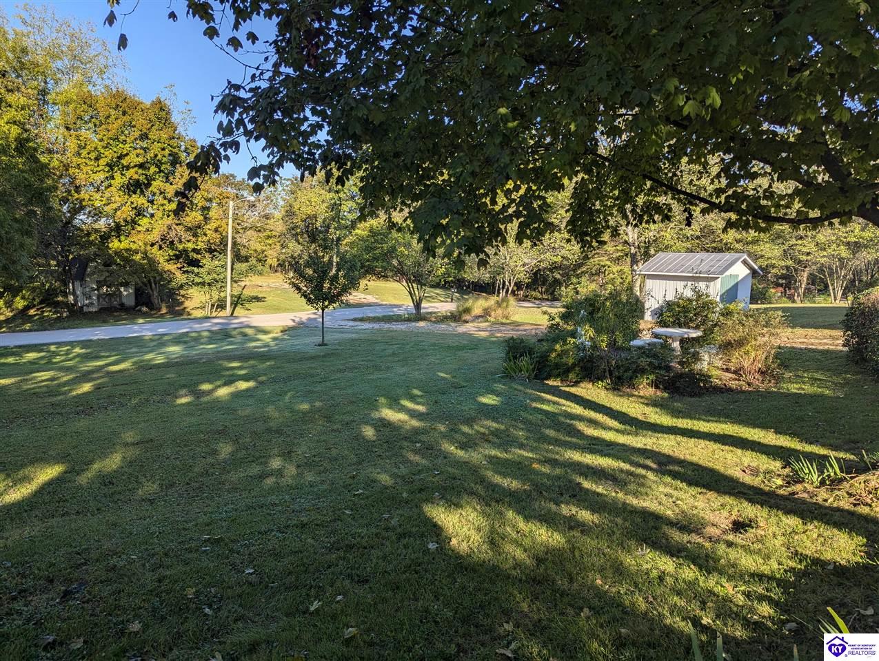 584 Grayson Street Property Photo 9