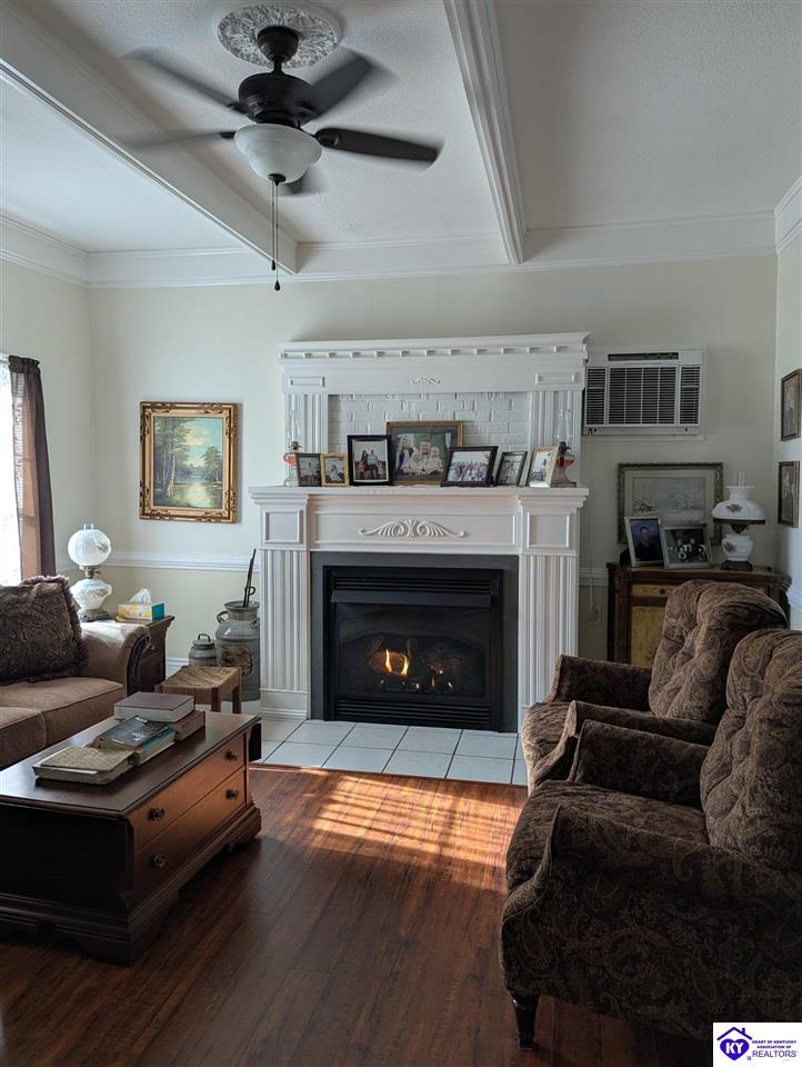 584 Grayson Street Property Photo 16
