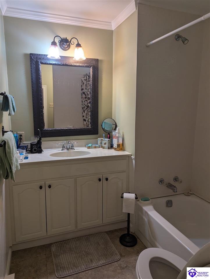 584 Grayson Street Property Photo 40