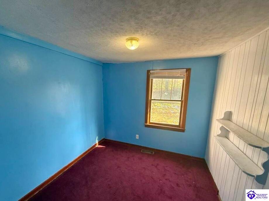 2512 Roseville Road Property Photo 7