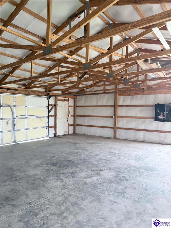 210 Grider Road Property Photo 5