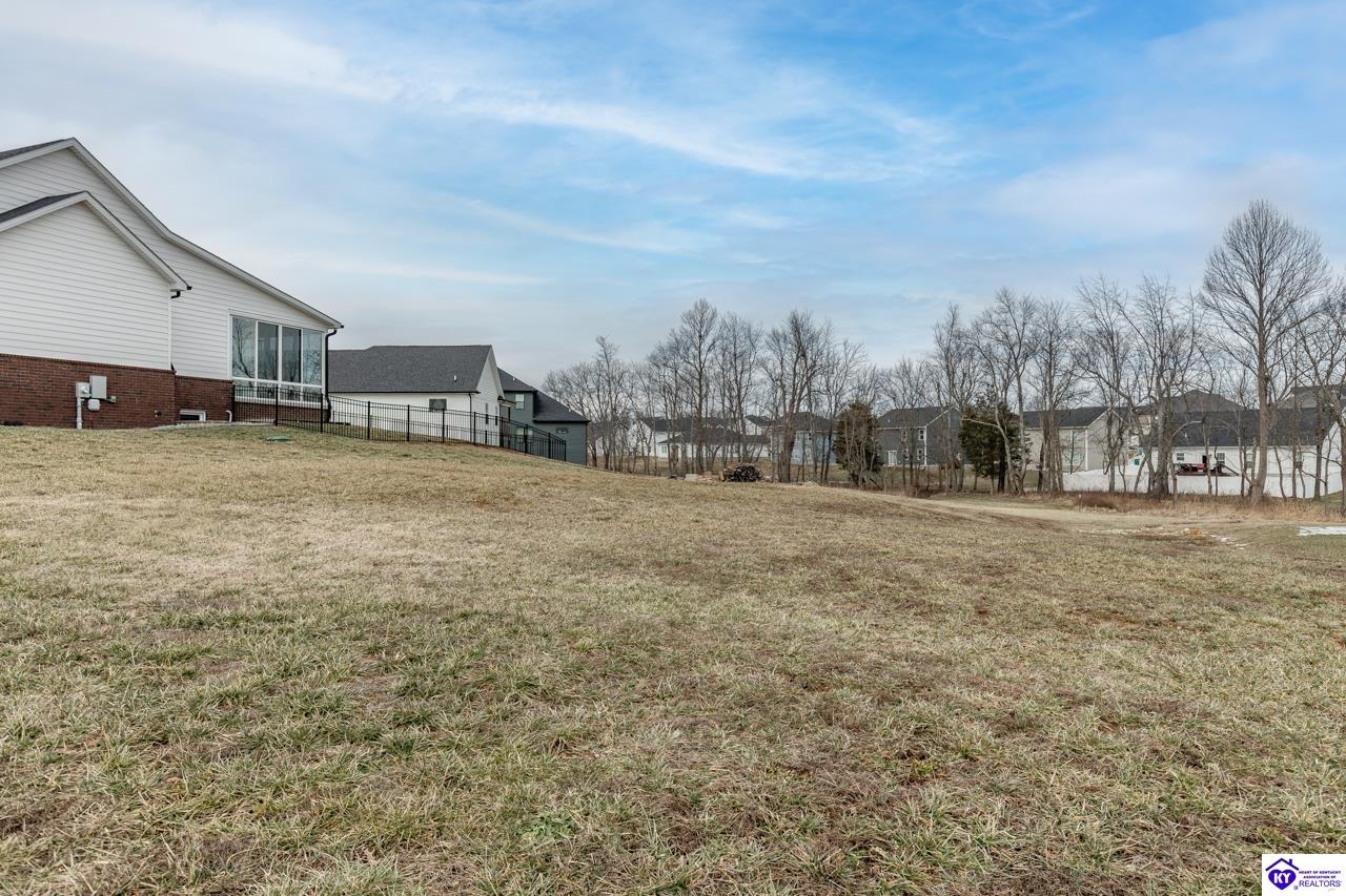 109 Ashwood Avenue Property Photo 7