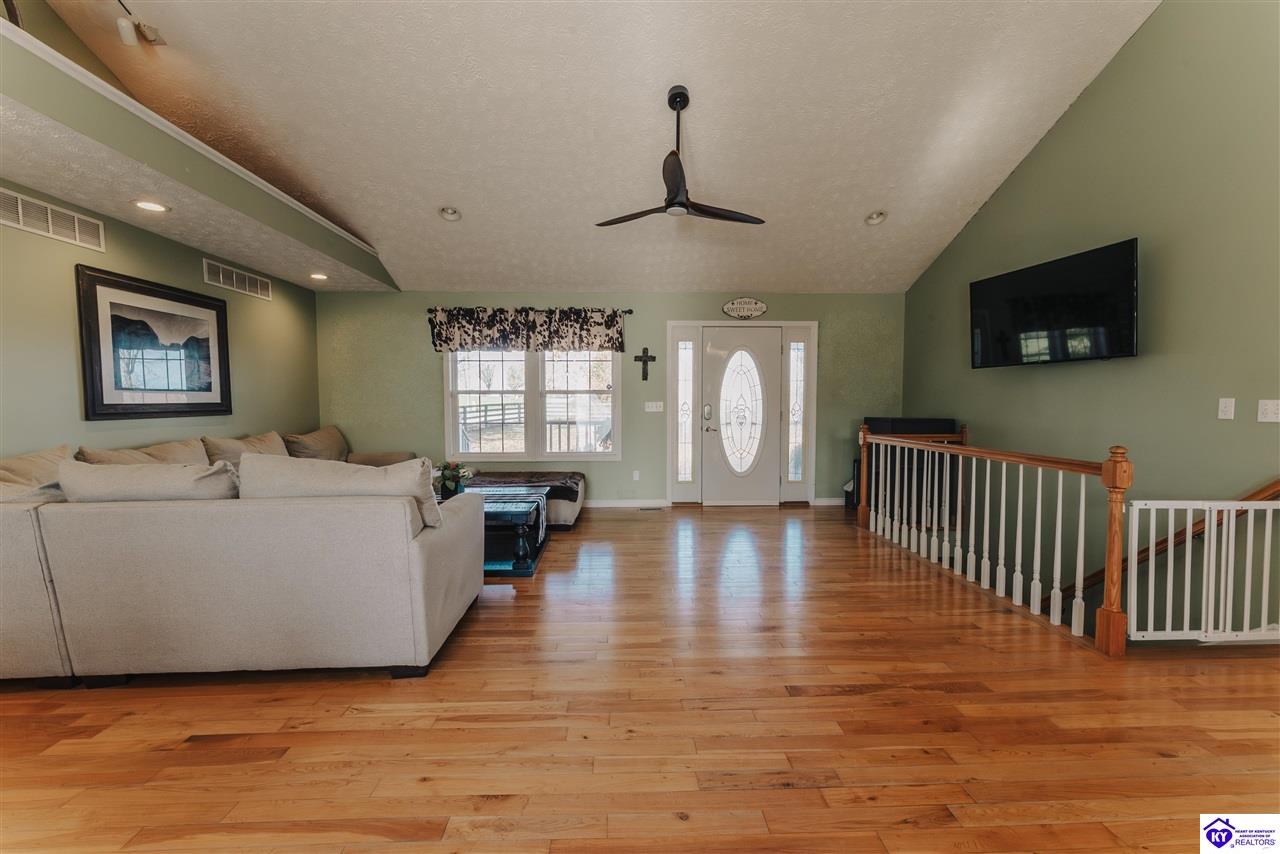 441 Knobview Drive Property Photo 16