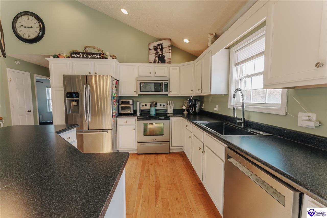 441 Knobview Drive Property Photo 18