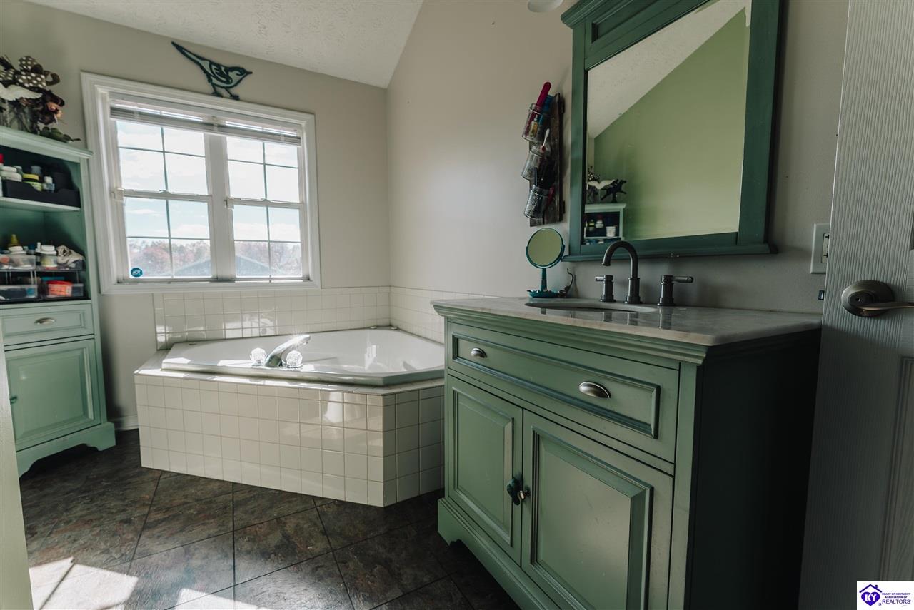 441 Knobview Drive Property Photo 25