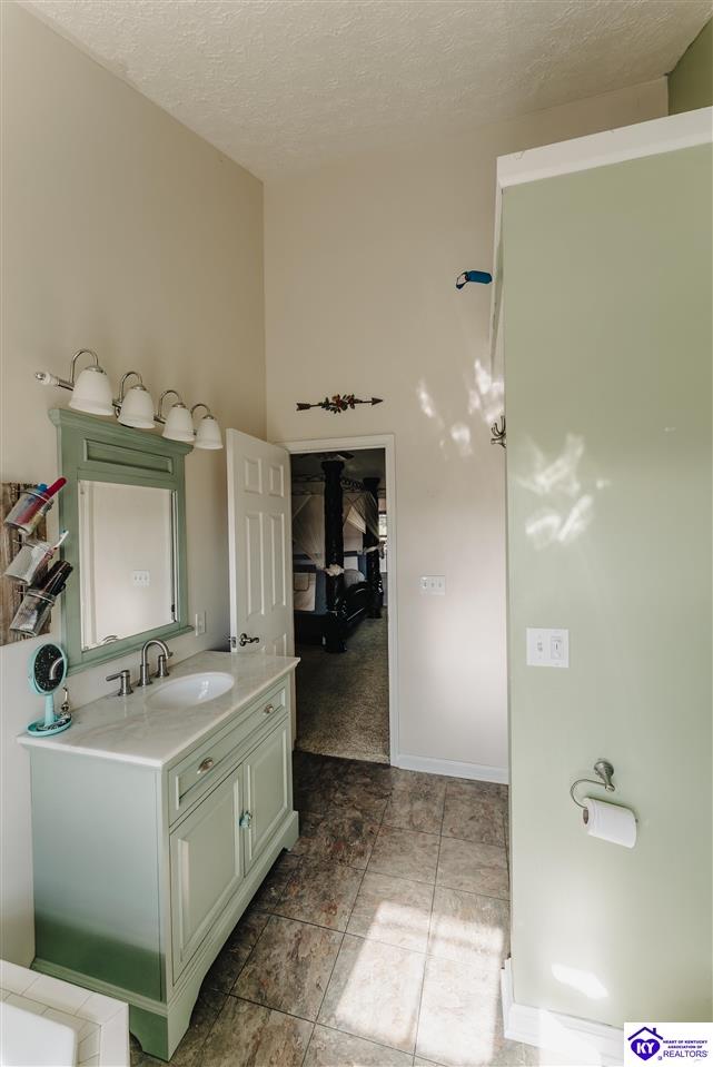 441 Knobview Drive Property Photo 28