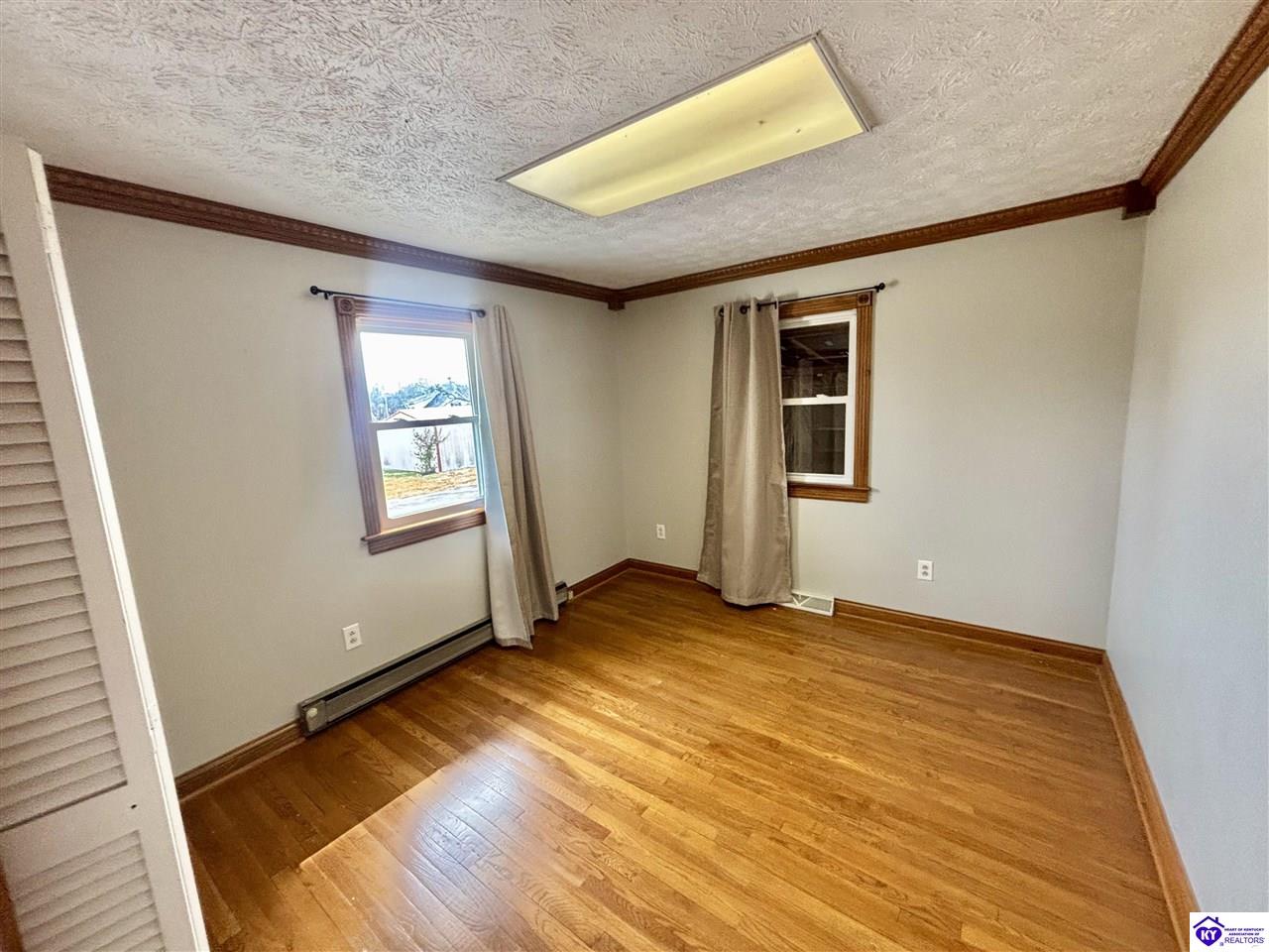 624 E Broadway Street Property Photo 45