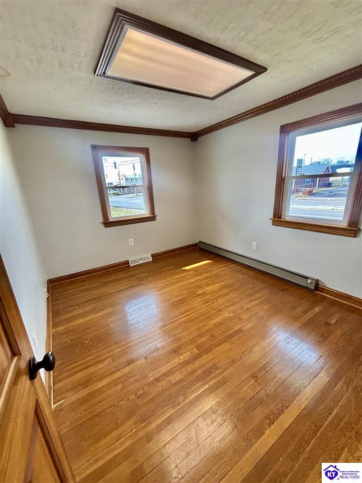 624 E Broadway Street Property Photo 47