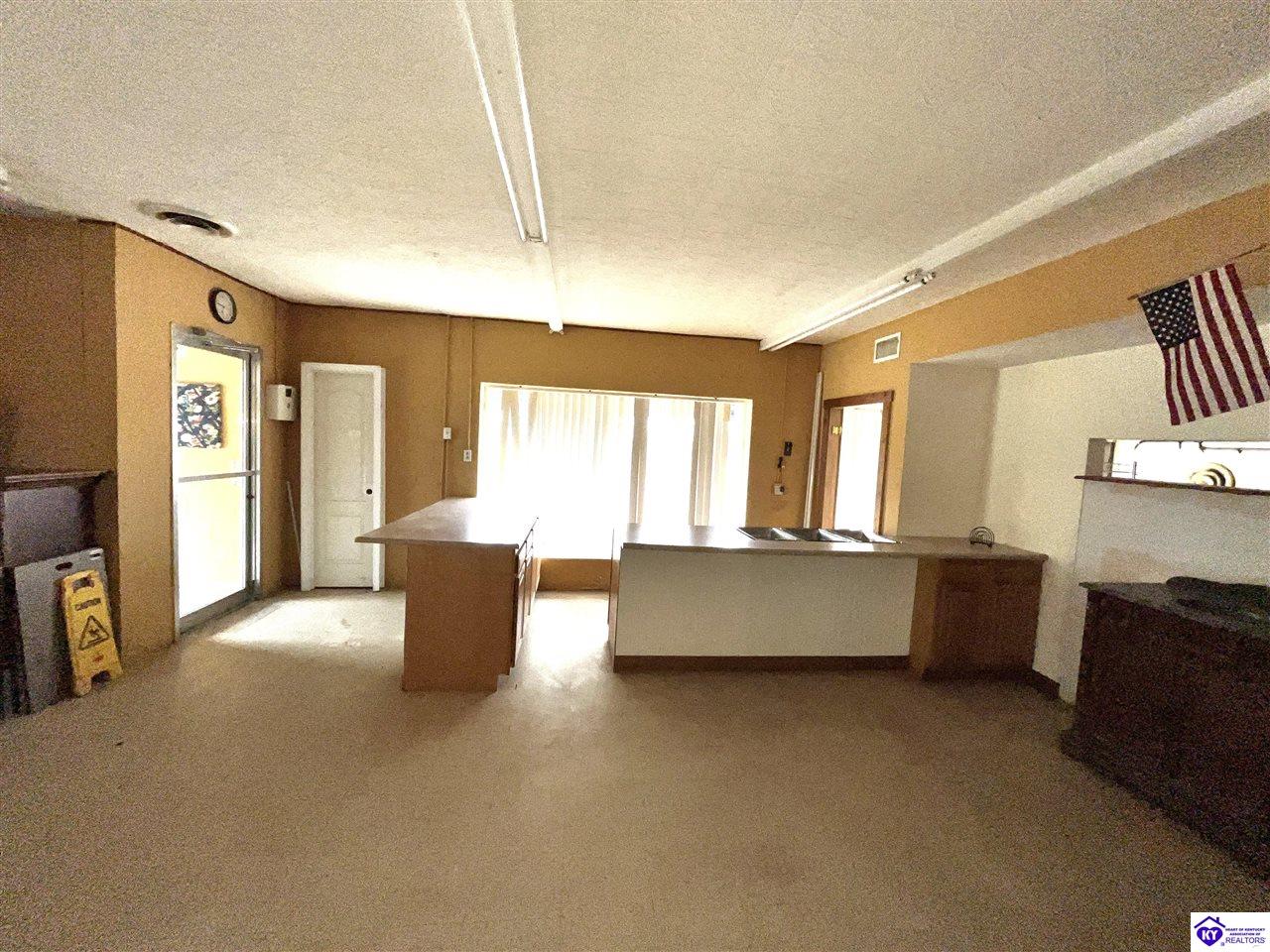 7130 Greensburg Road Property Photo 10