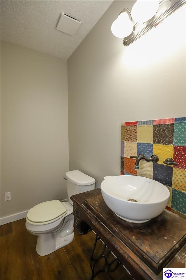 384 Schoolside Drive Property Photo 17