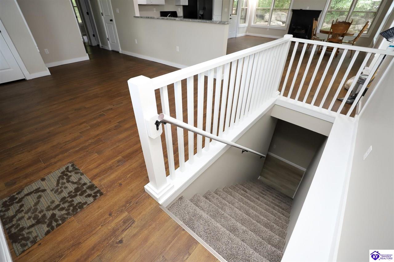 384 Schoolside Drive Property Photo 18