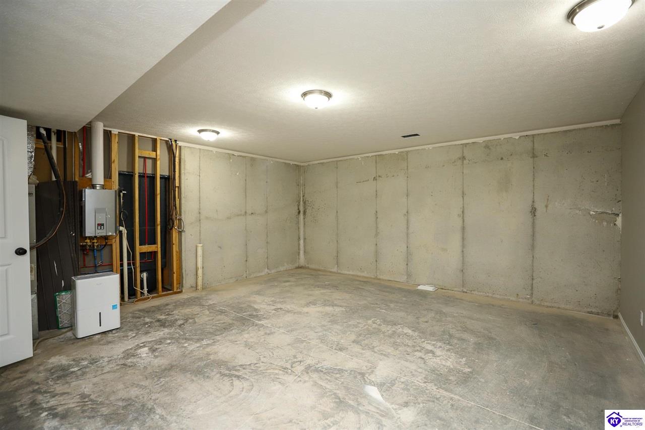 384 Schoolside Drive Property Photo 23