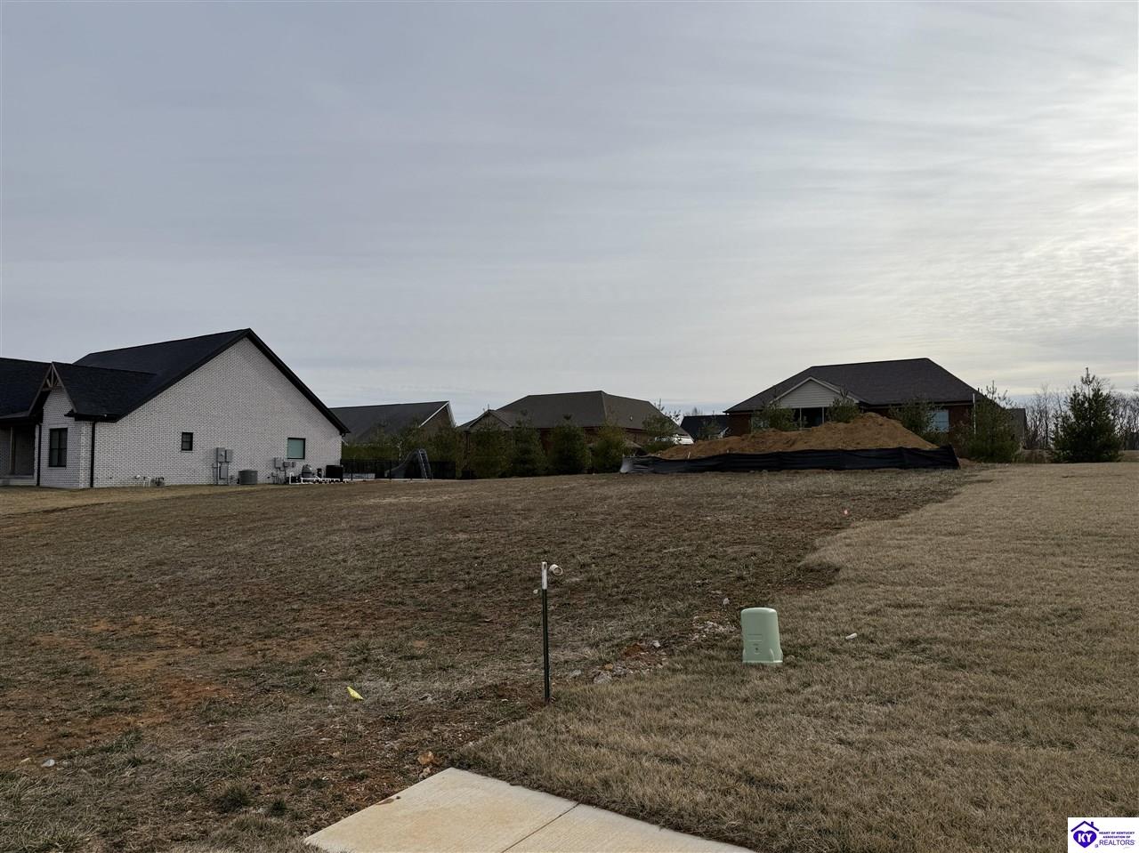 105 Barkley Ct Property Photo 2