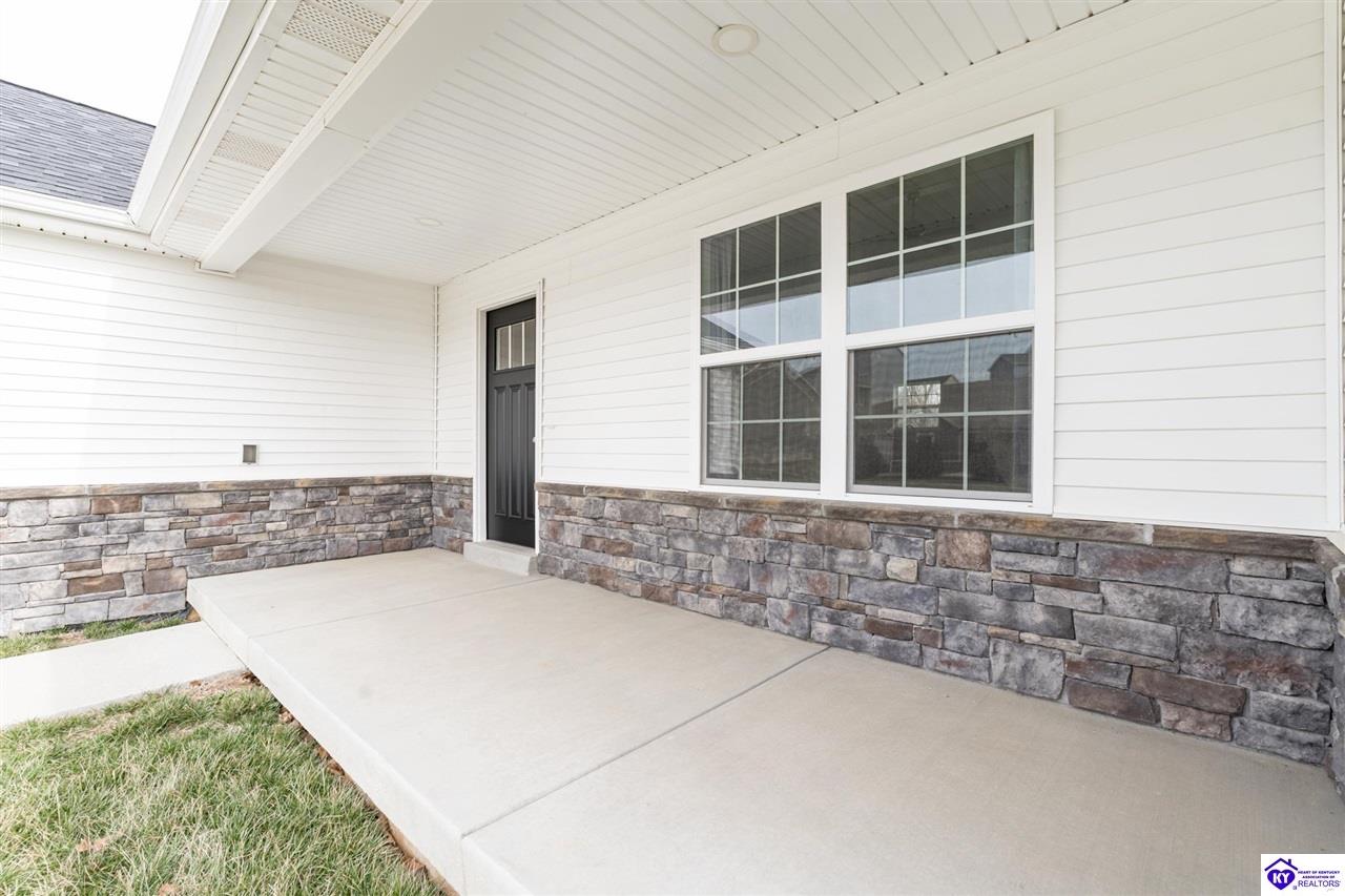 138 Sawgrass Avenue Property Photo 2