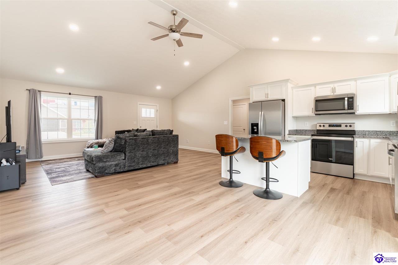 138 Sawgrass Avenue Property Photo 3