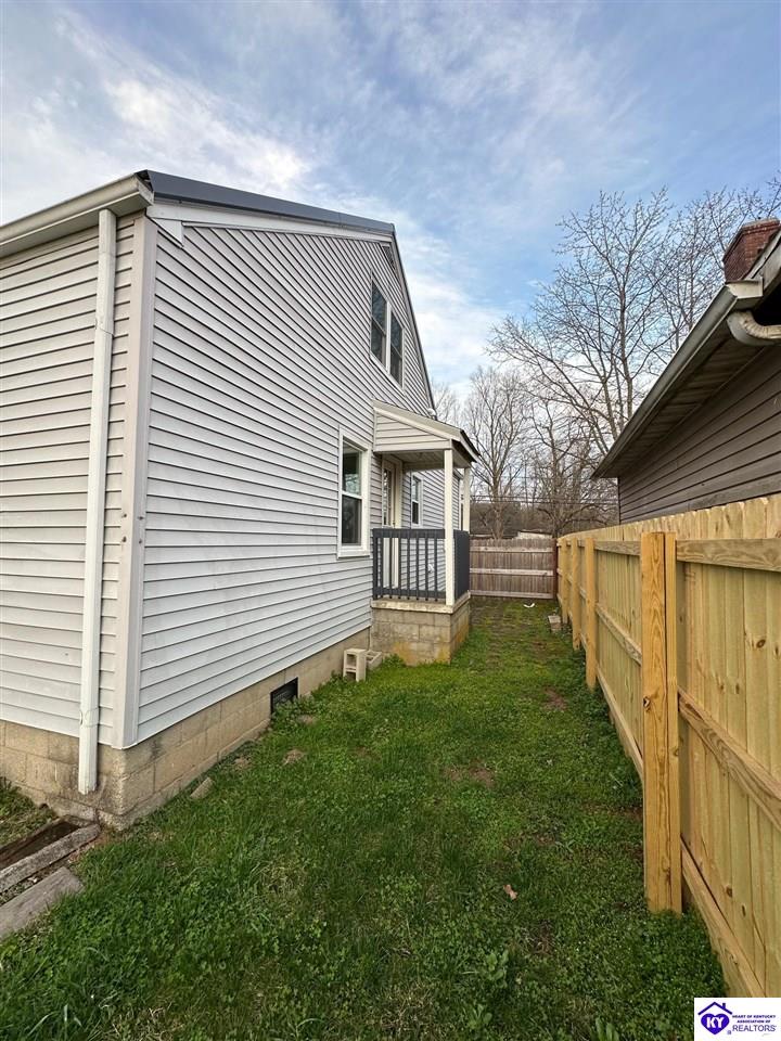 257 N Walnut Street Property Photo 4