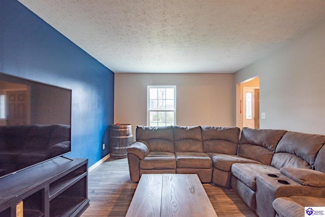 182 Woodview Drive Property Photo 26