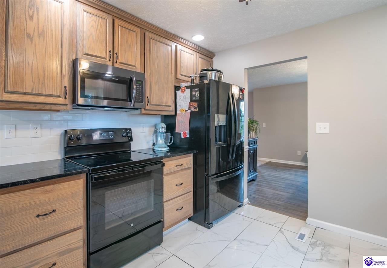 182 Woodview Drive Property Photo 44
