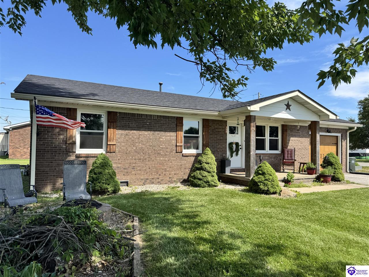 204 Chambliss Drive Property Photo 1
