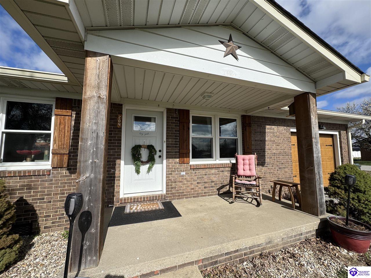 204 Chambliss Drive Property Photo 3
