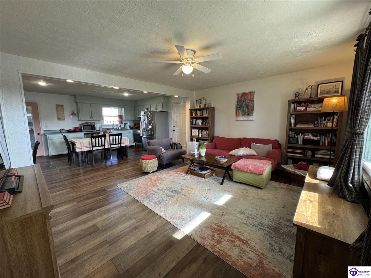 204 Chambliss Drive Property Photo 4