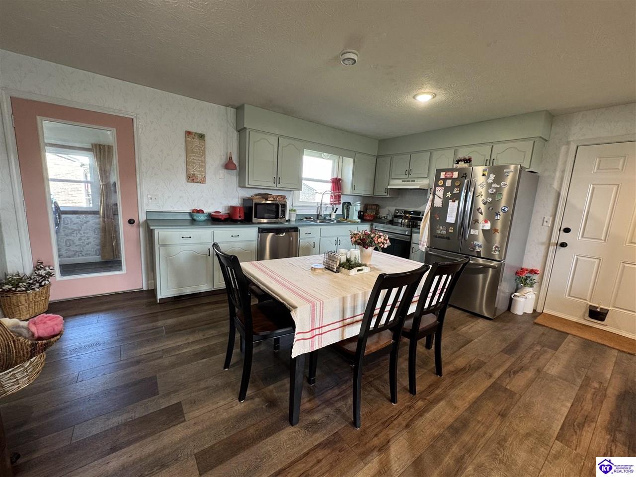 204 Chambliss Drive Property Photo 8