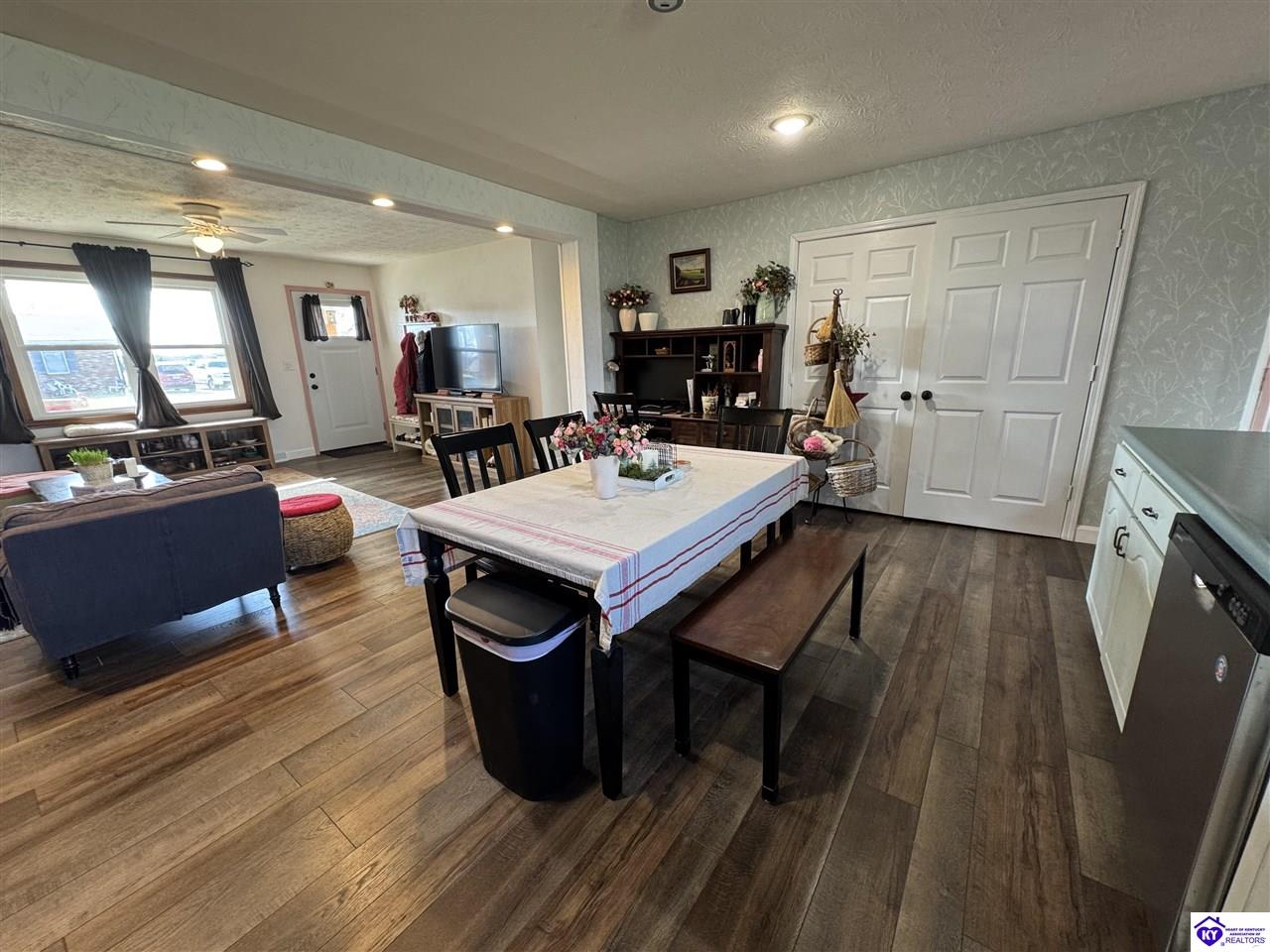 204 Chambliss Drive Property Photo 12
