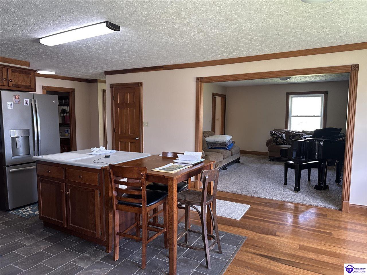400 Meyers Road Property Photo 13