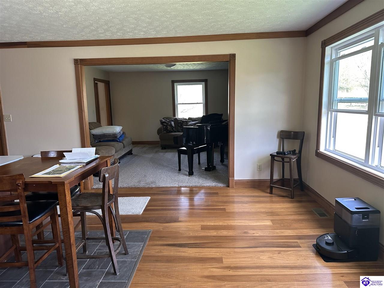 400 Meyers Road Property Photo 14
