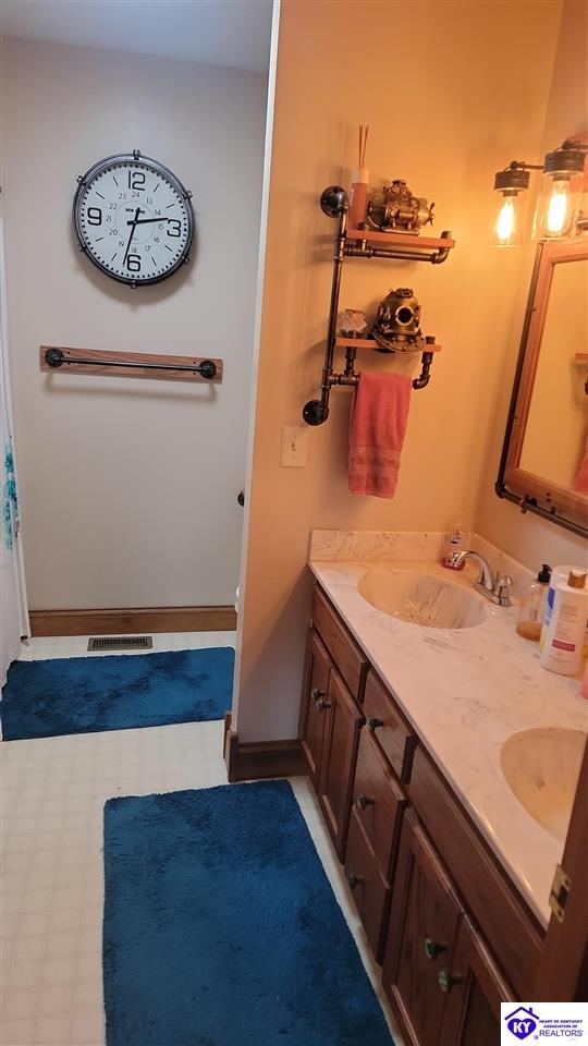 400 Meyers Road Property Photo 18