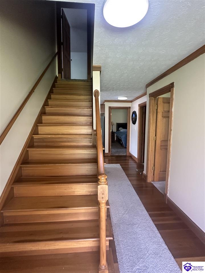 400 Meyers Road Property Photo 22
