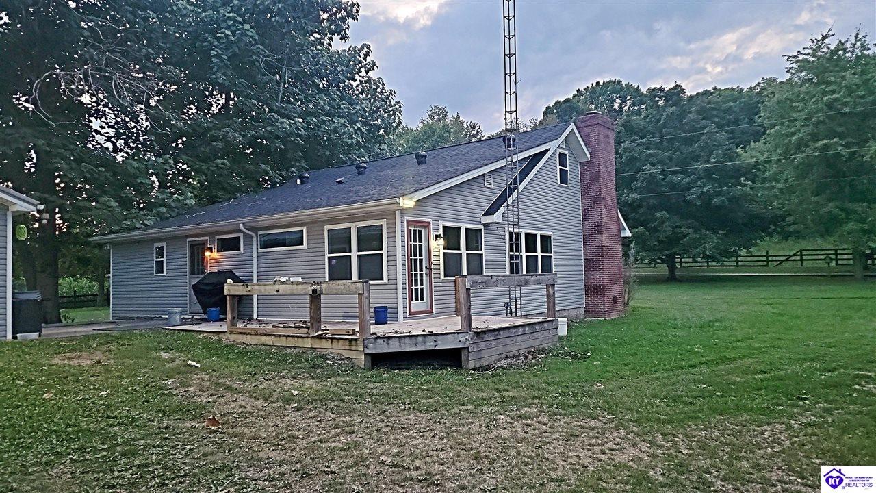 400 Meyers Road Property Photo 34