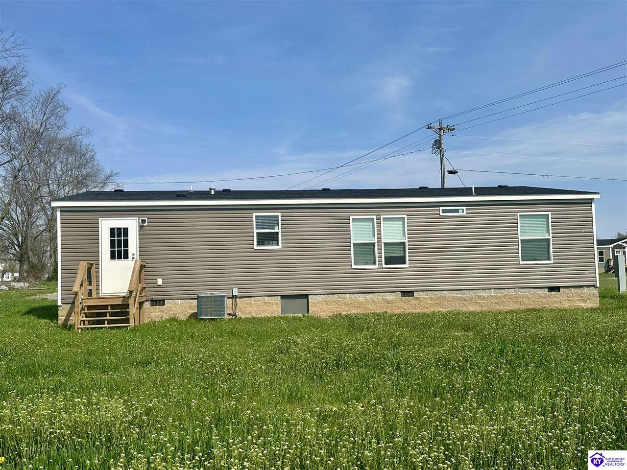 20 Drew Lane Property Photo 8