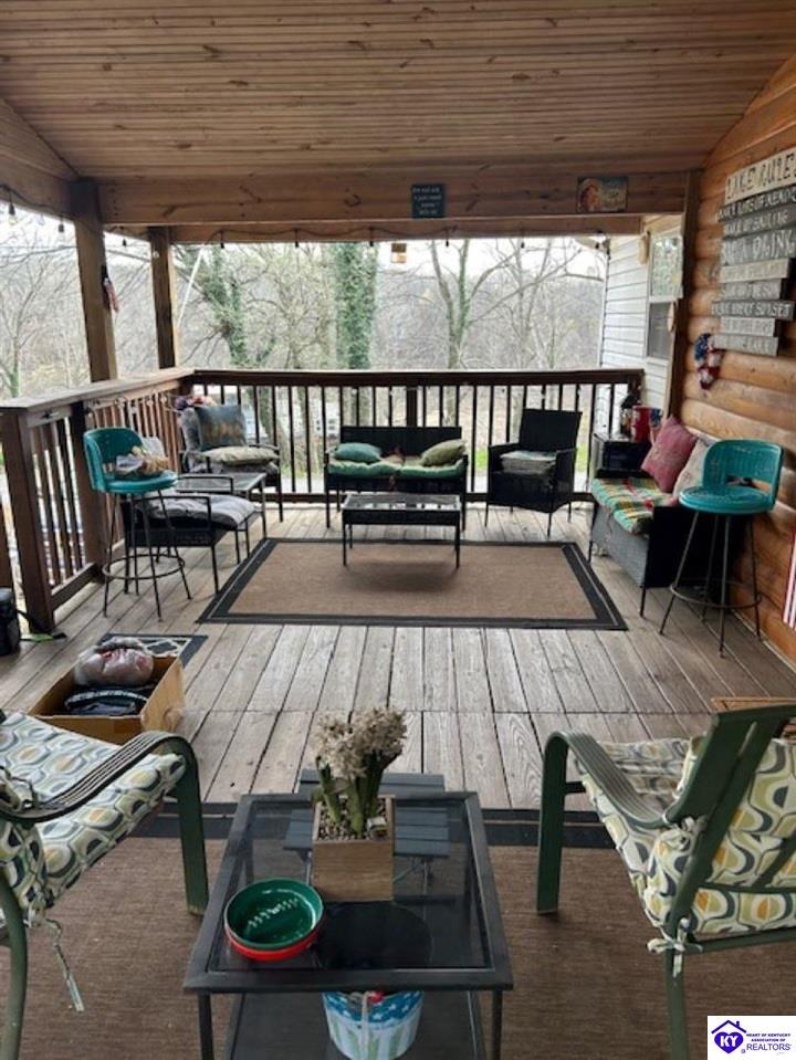 641 S Riverbend Road Property Photo 7